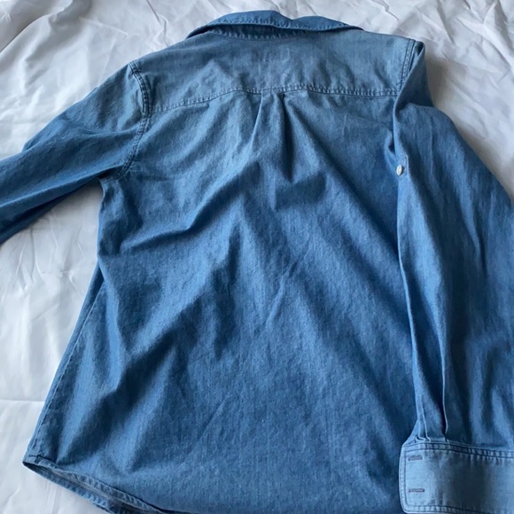 Vineyard Vines Denim Shirt Button Down - Picture 5 of 5